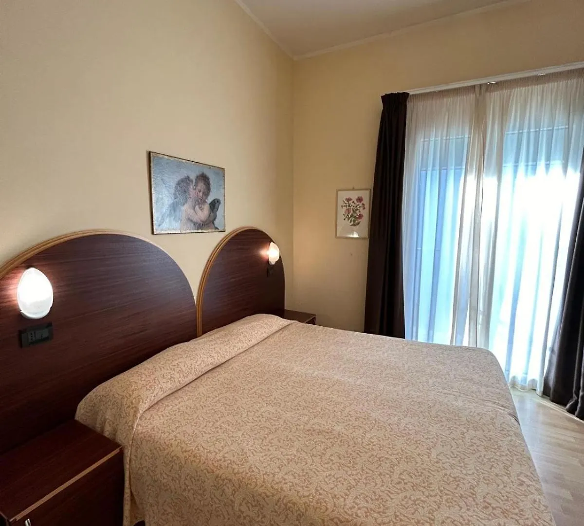 Hotel Milano Cesenatico 3*,  Italy